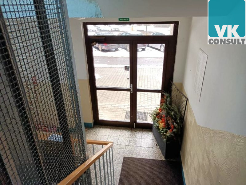 Pronájem bytu 1+1 ve II. NP na ul. Dukelská v Lito