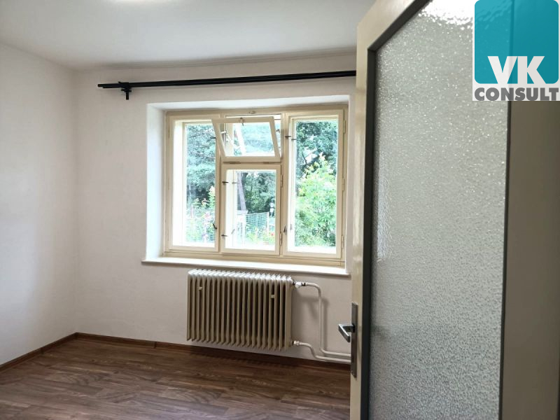 Pronájem RD 4+1 se zahradou 200 m2 v Sebranicích (