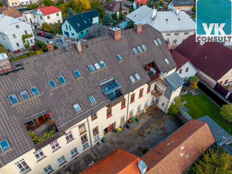 Prodej - zděný byt 3+1 s ateliérem - T. Novákové -