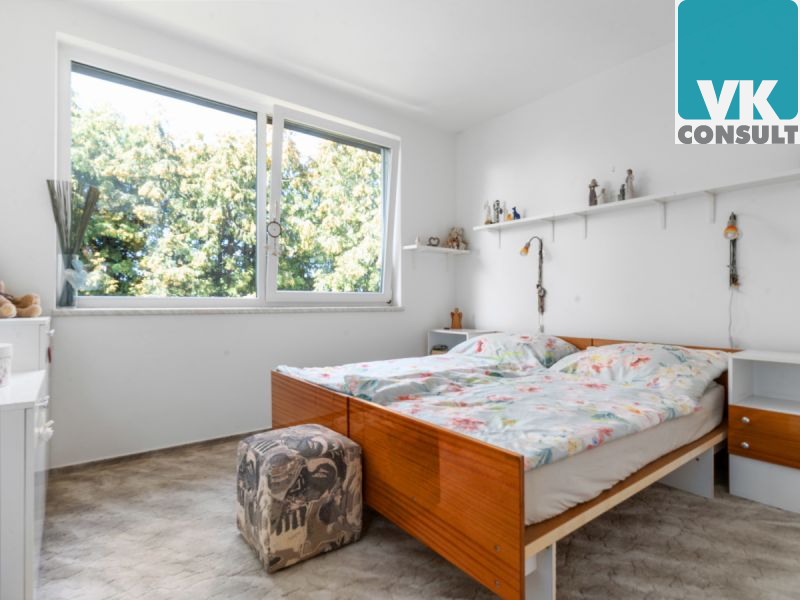 Prodej - rodinná vila s pozemky 2862 m2 - Litomyšl