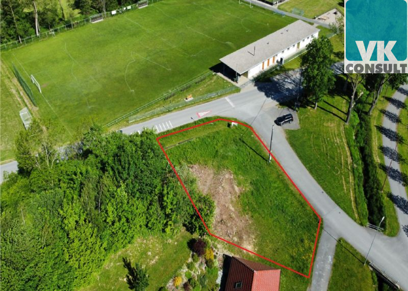 Prodej pozemku 1001 m2 k bydlení v obci Horní Újezd