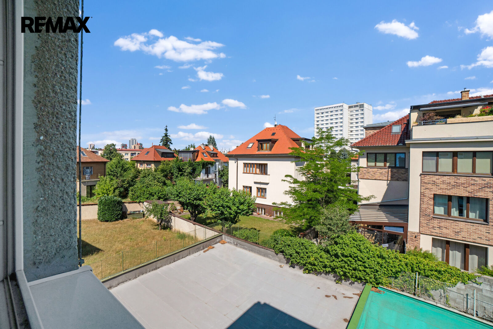 Výhled z ložnice - VÝCHOD