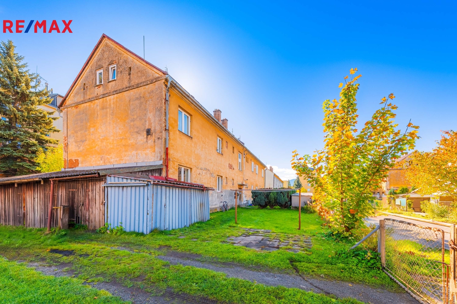 předzahrádka u domu