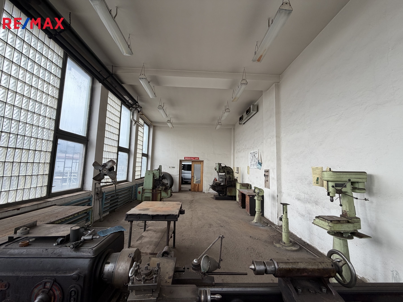 dílna focena od okna