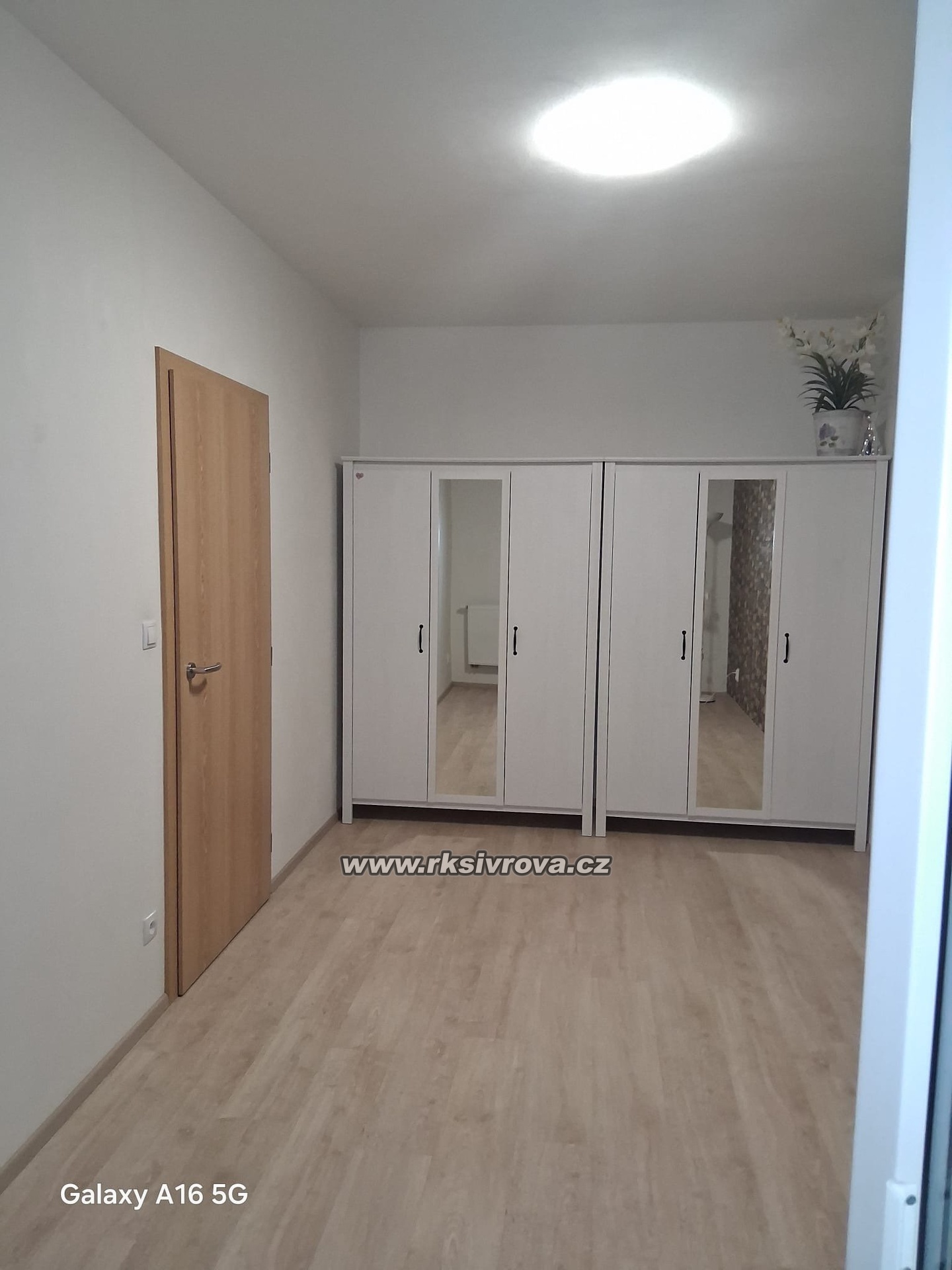 7d6093ee-95d1-4423-a8b3-3df181969a06