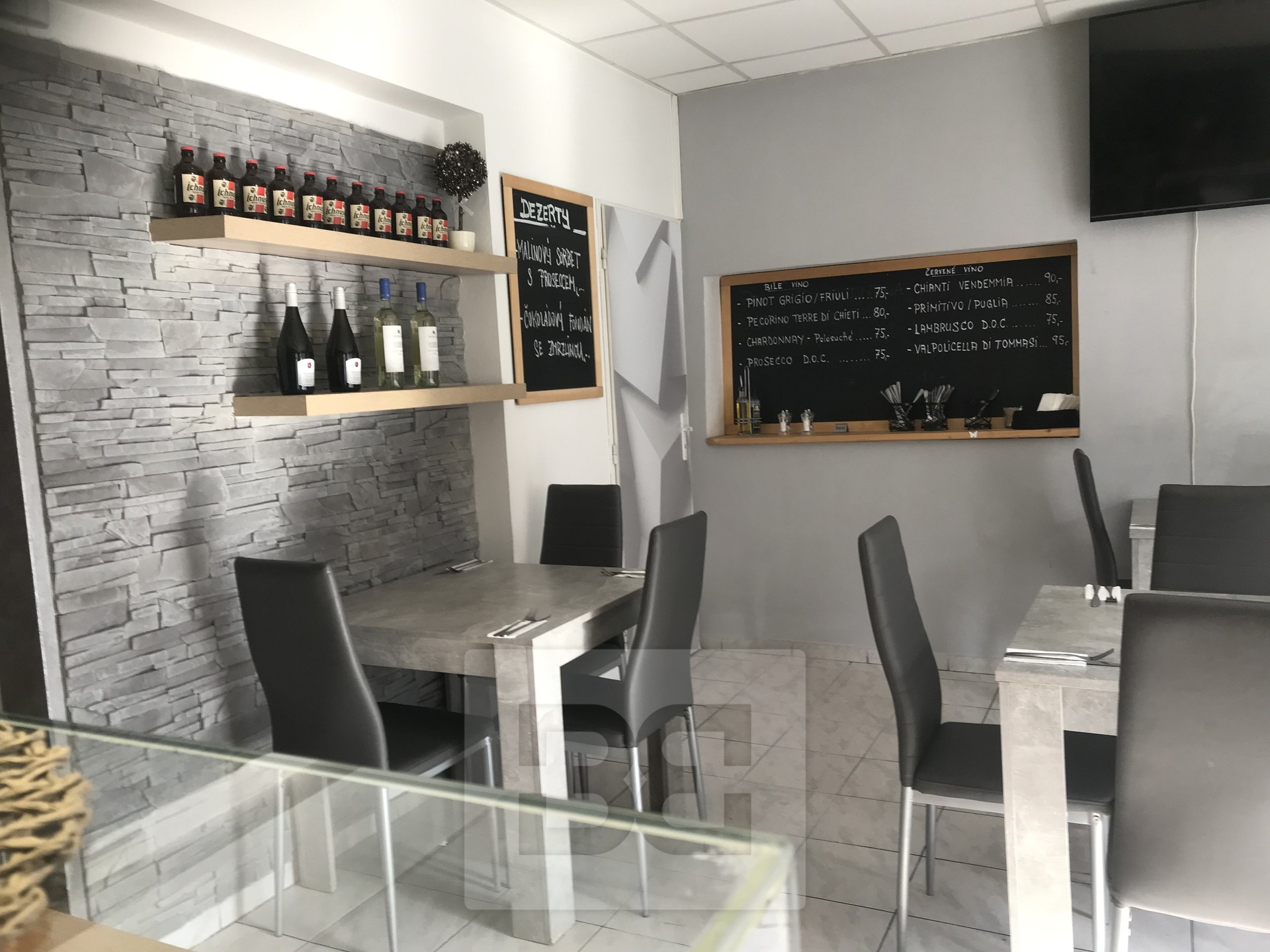 bistro 1
