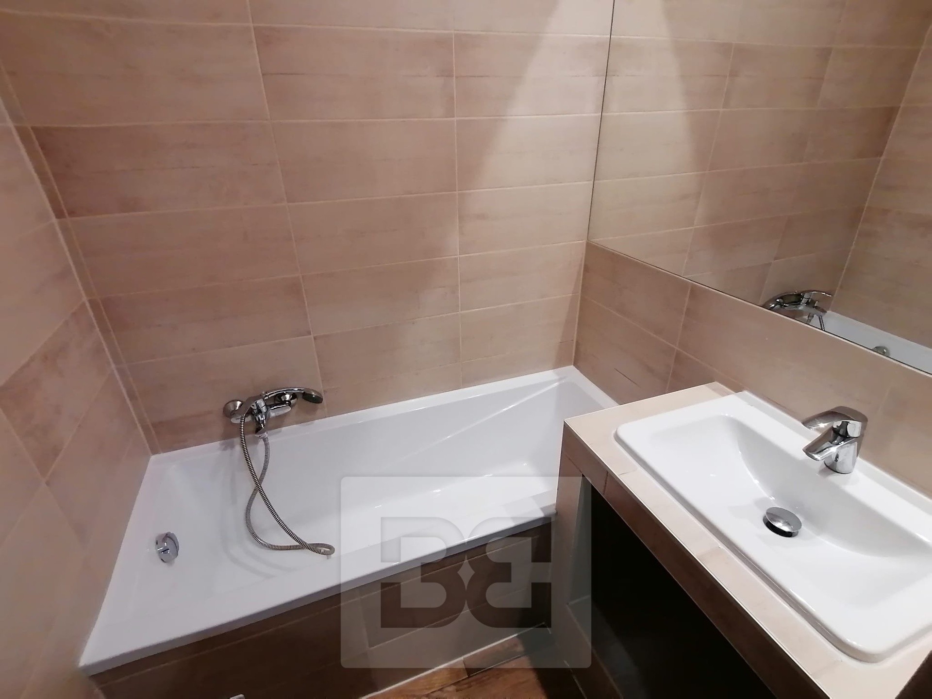 d232b8ee-e65a-47e5-9d06-6229e07d9116