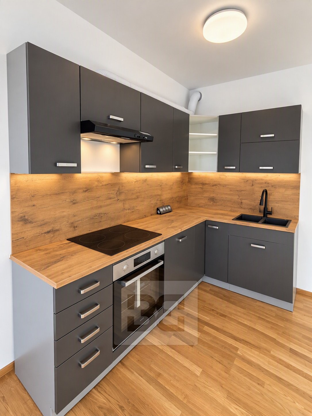 Designer (12)