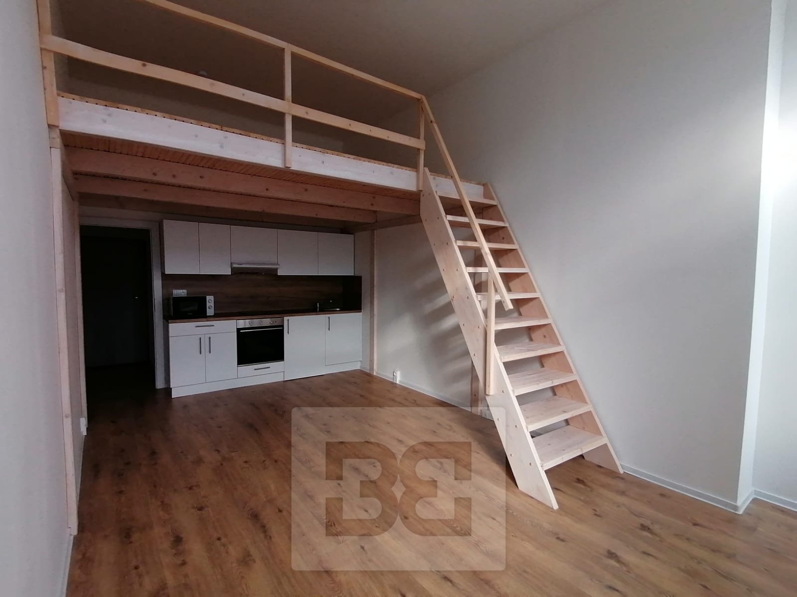 214f2e32-b4bf-4db7-a3ba-edf3647990e7