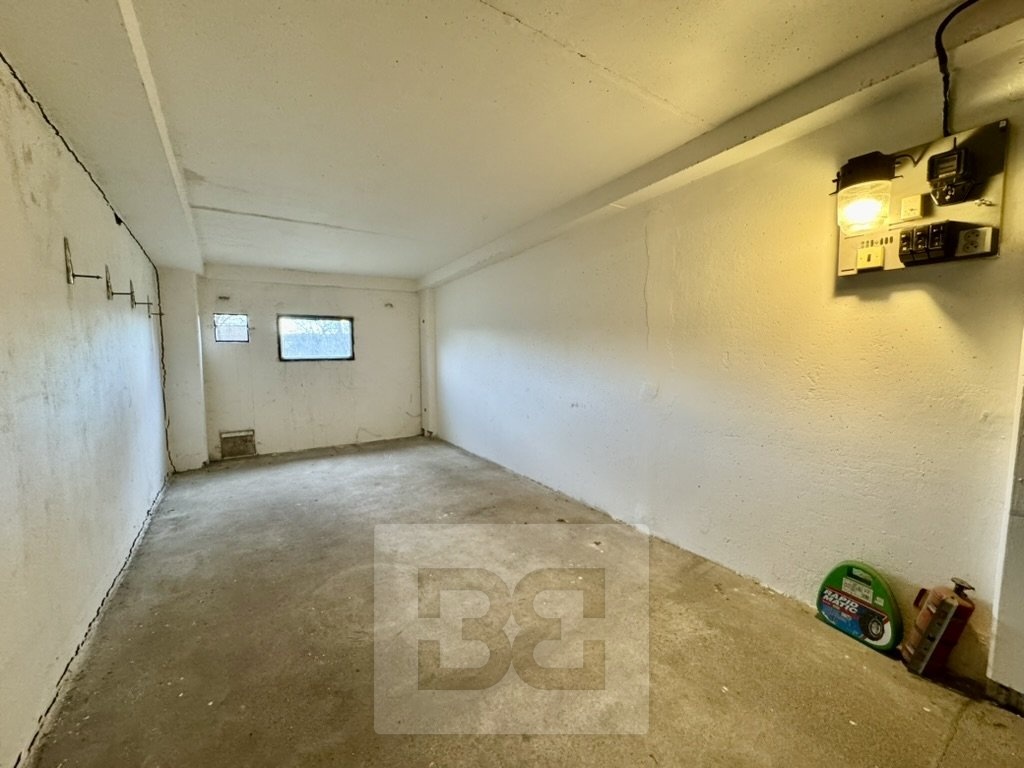 5E899E6A-6915-40AA-897A-7BF47904A398_1_105_c