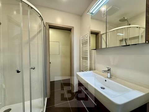 276C3AE6-3774-467C-87CB-62D9CCD98878_4_5005_c