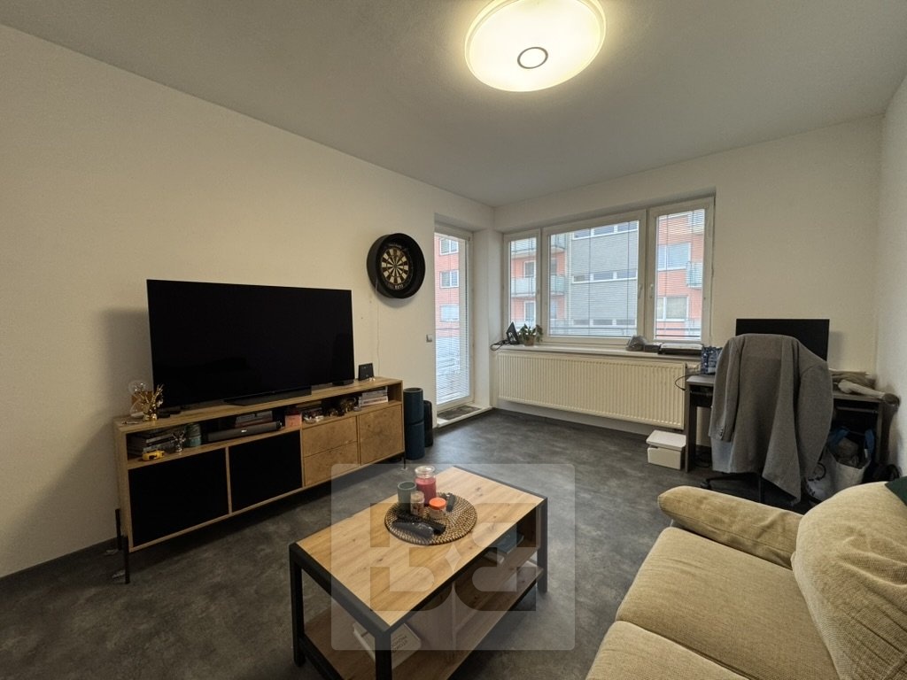 00F27C90-283D-491D-ACCA-06F08C335EF6_1_105_c