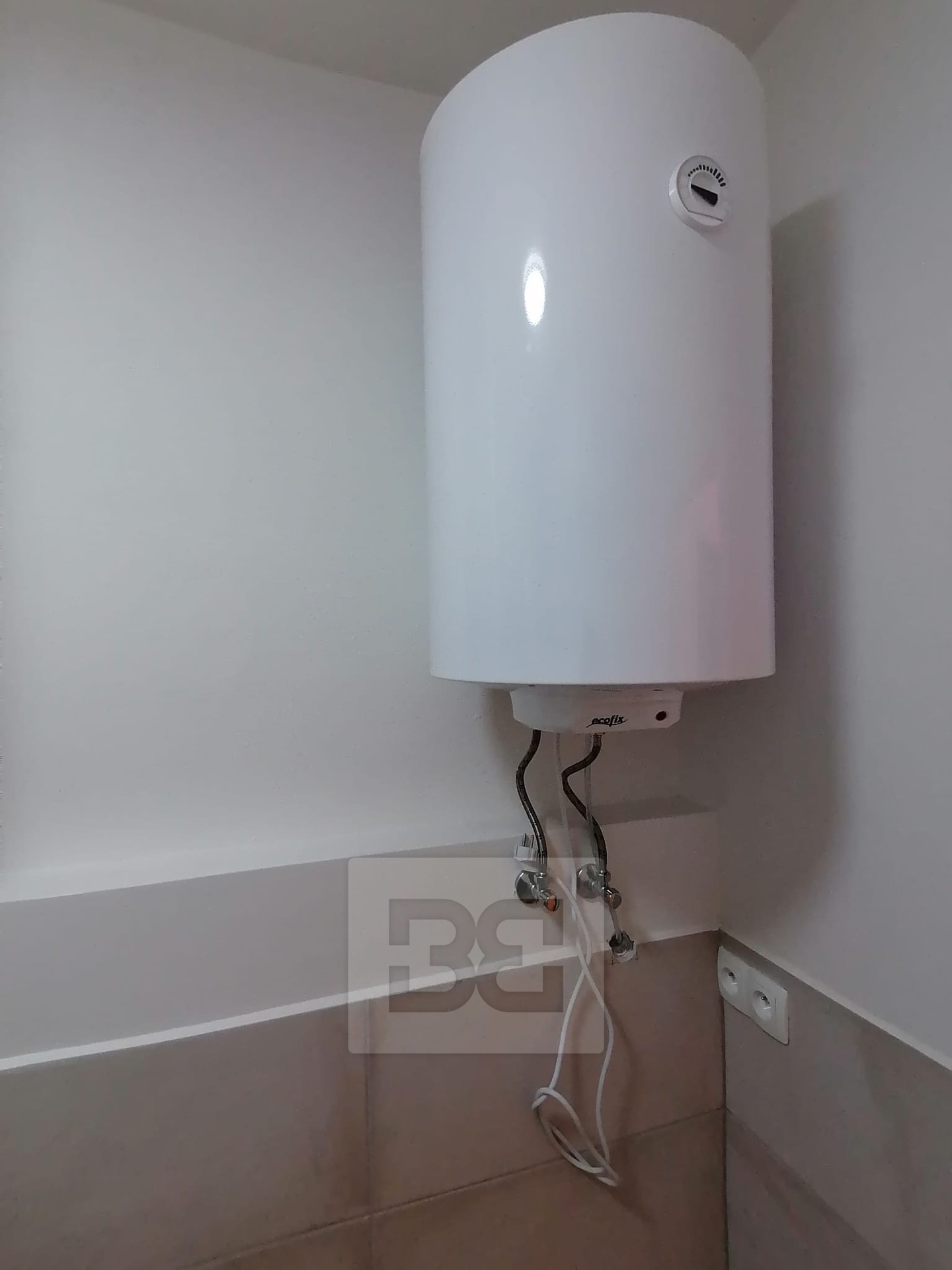 e143bbff-265a-4b52-b4bf-b3c5fbfd90e8