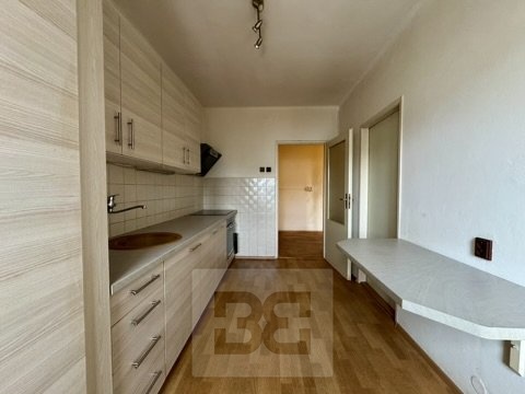 A0830550-262A-49E8-AA12-8B11FA7F4786_4_5005_c