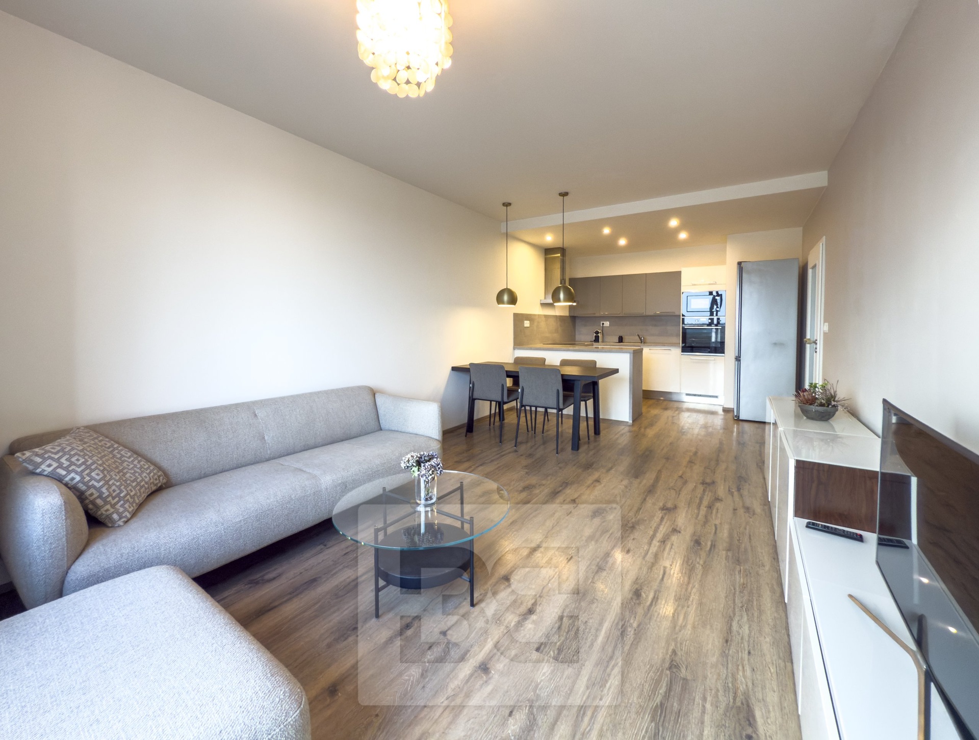 Obývací pokoj - pohled od terasy