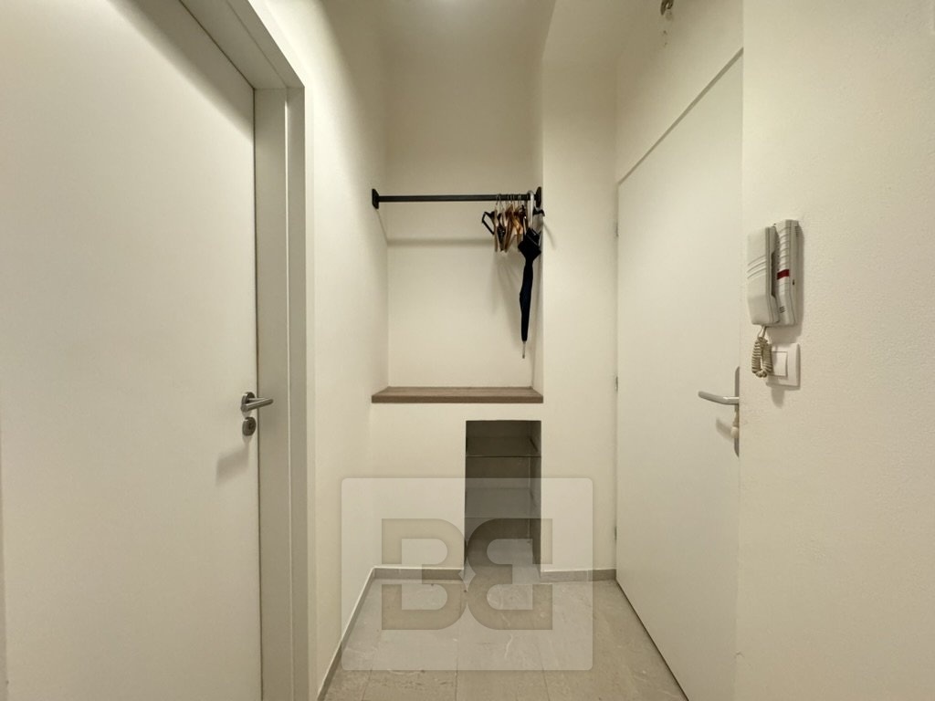 ABF8DBF4-6C8F-46D3-AF05-F209DB40FBC0_1_105_c