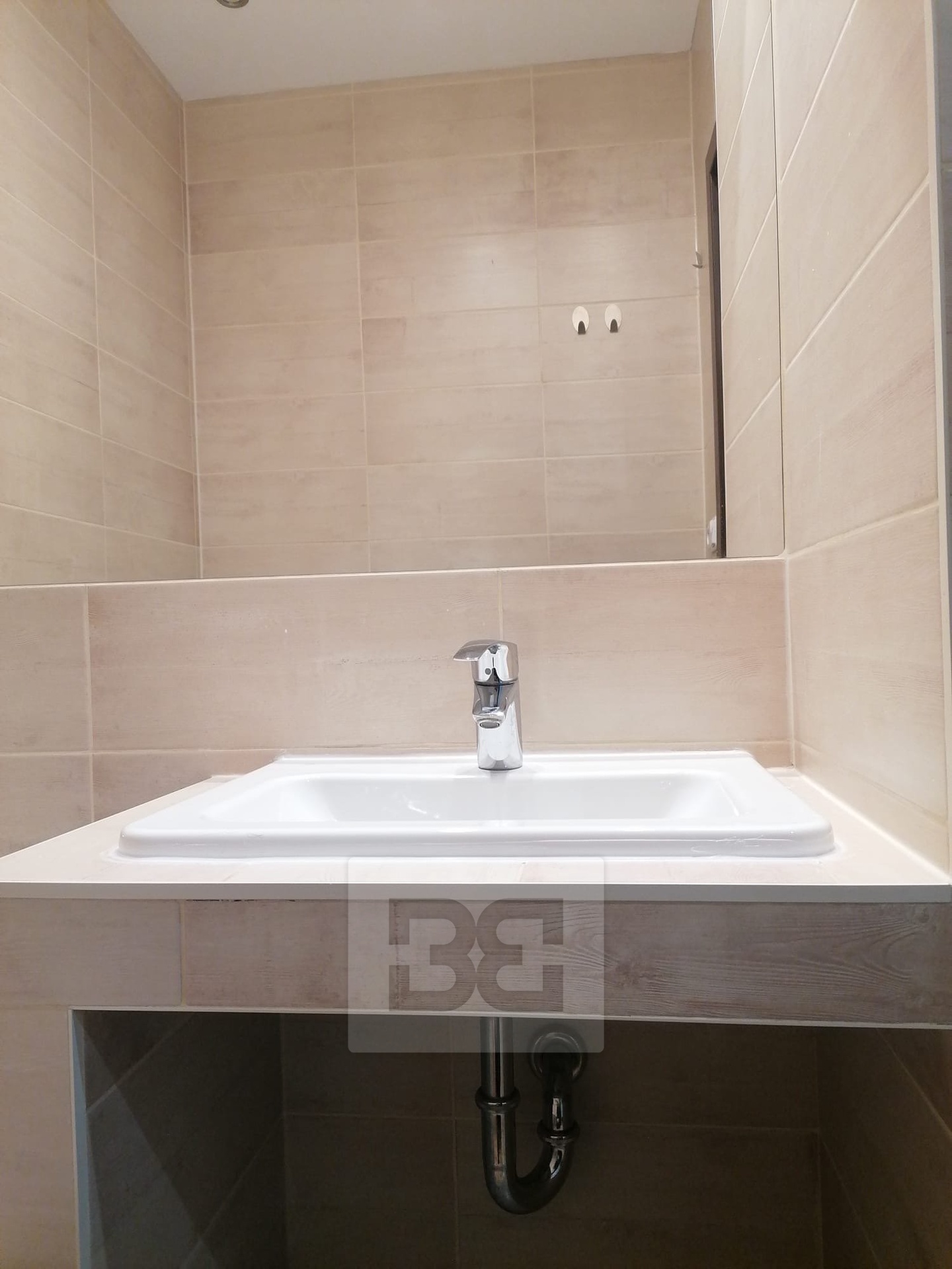 98008335-1486-408d-9e02-9ad3d08678bb