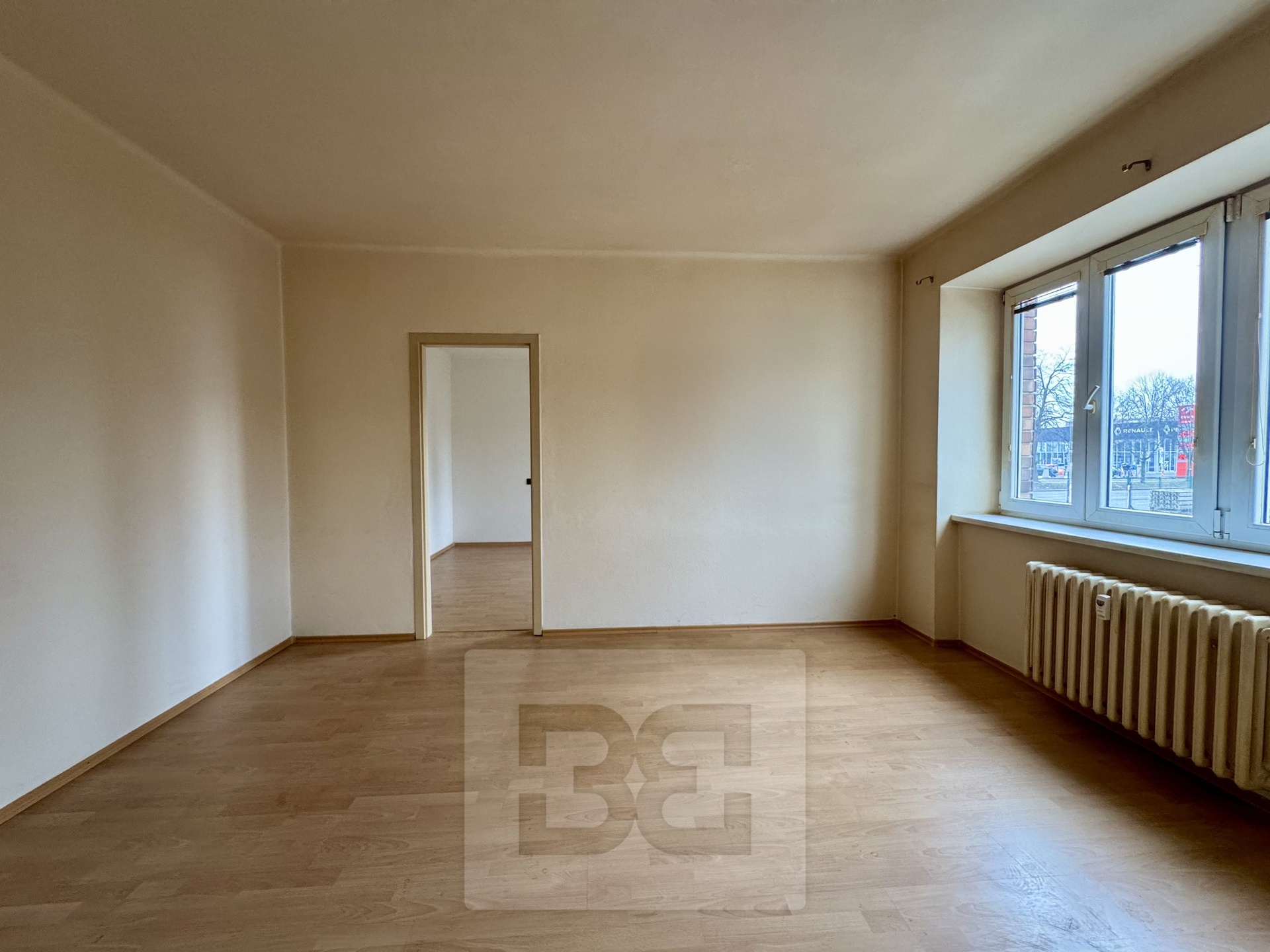 BE08C437-D576-49C7-B450-5CD217211D01_1_201_a