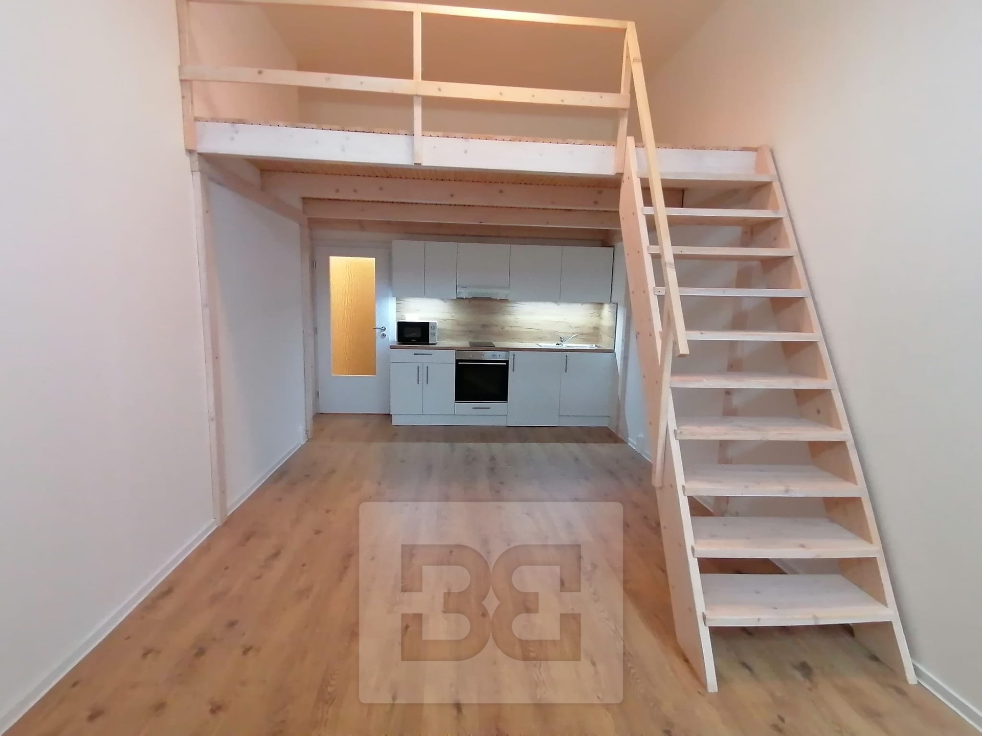 0839b4b3-0788-498c-a12a-8e2a43e10f23