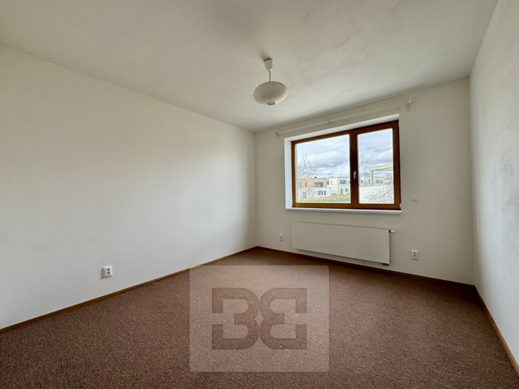 F9C5FBE0-1A9E-4997-8CF4-D32AE44223B0_1_105_c