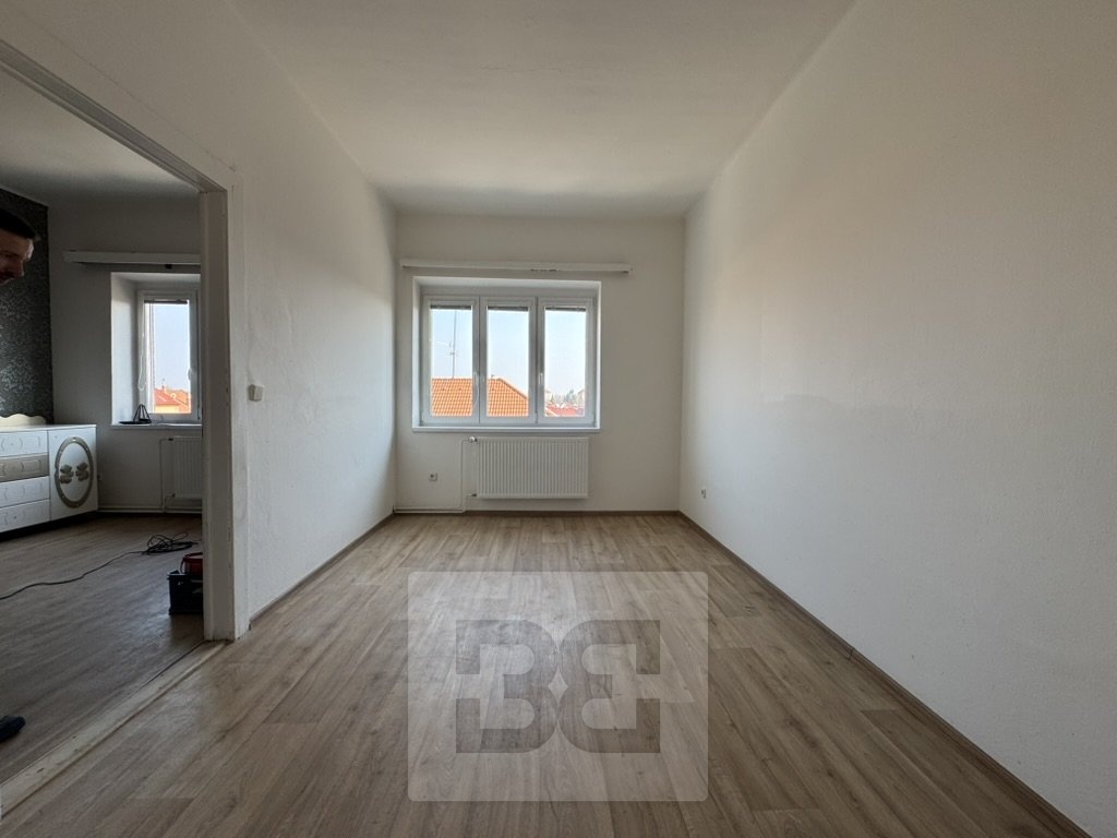 7282D88D-5253-491D-9351-60C21B6ED1A8_1_105_c