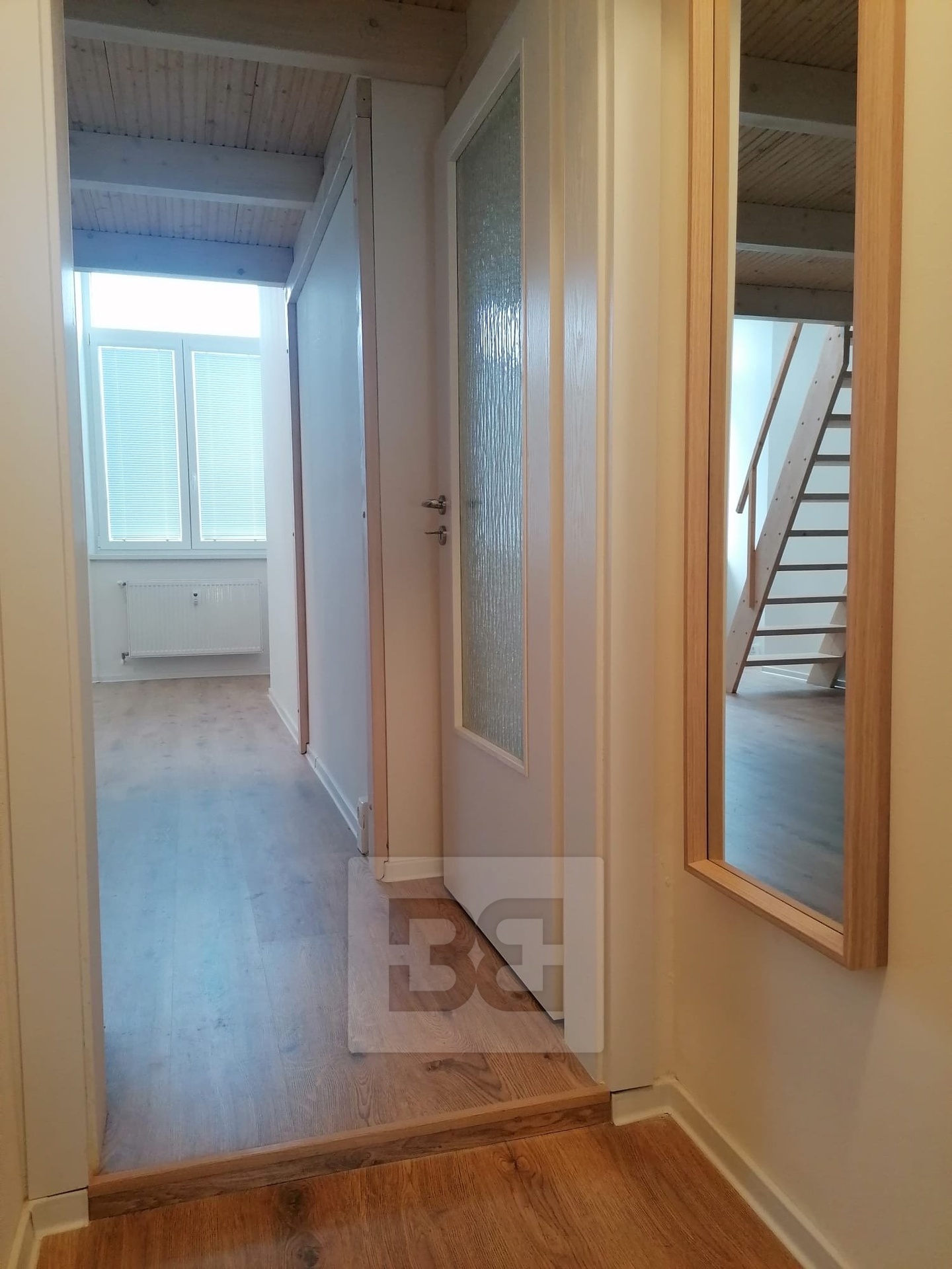 f6768db8-3dfe-440f-8988-a94832fff0ab