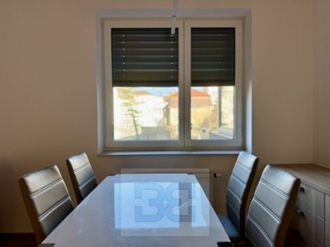 FC1FA72A-3E31-4791-9268-CD8384A9F15C_4_5005_c