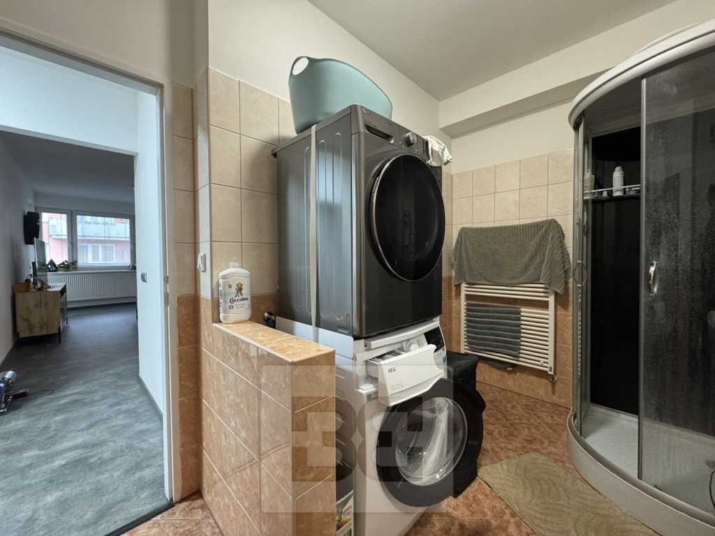 37D81E36-9265-4A81-BFEF-9B33702F5D5F_1_105_c