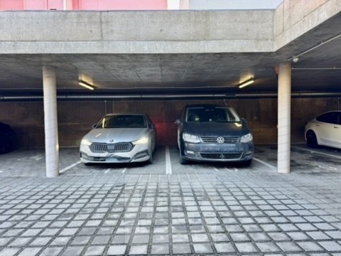 AA54605A-BF7C-4A74-9E52-53C6AC4E20E3_4_5005_c