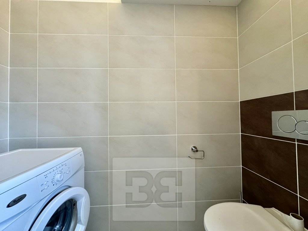 9E875411-CAAF-43D8-A1AA-F4A5FD24A373_1_105_c