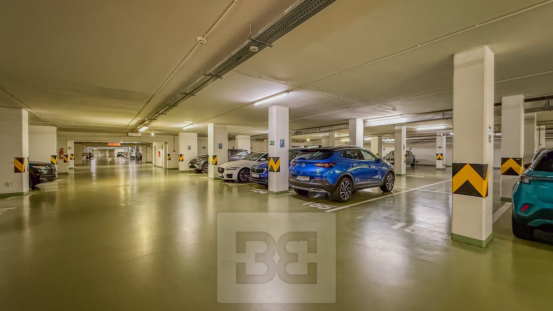 0903F2B2-92CD-4AEF-B88C-7744F8D32D84_1_201_a