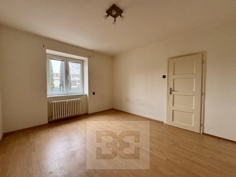 0B11D15F-CBDA-418D-B413-11037D489579_4_5005_c