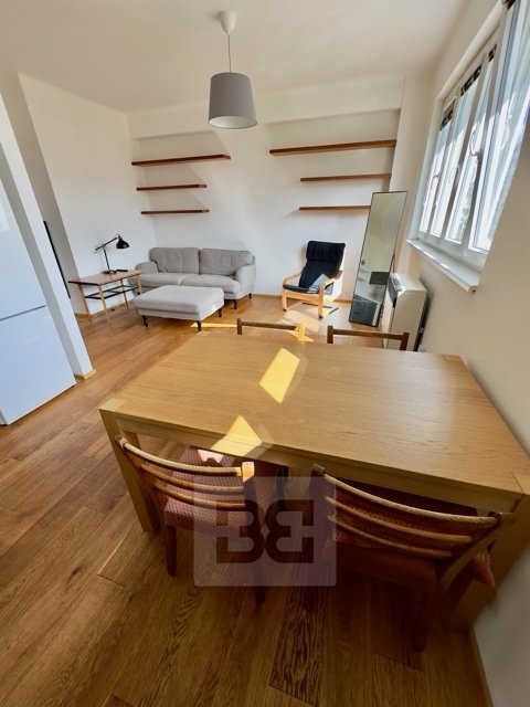 82FD8FC0-409C-4477-AFF4-E76F5E3809BA