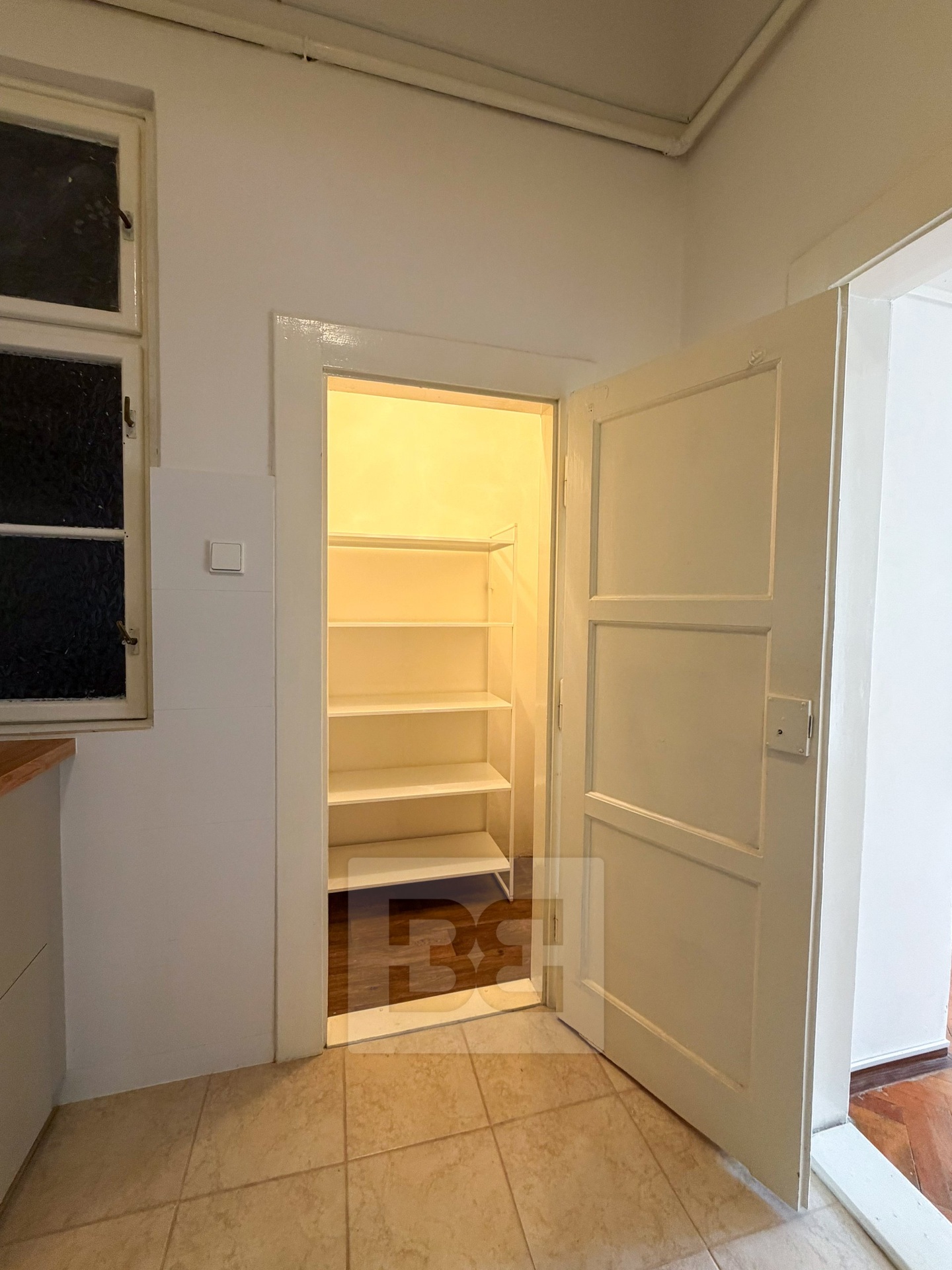 BF460224-D6AA-4E07-9998-AEEA26AF1B2A