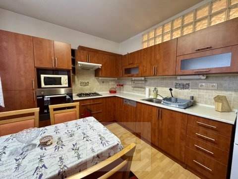 5DB17271-FFBA-4115-908B-C56AD89B73F2_4_5005_c