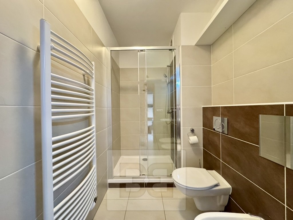 57488370-2FFB-4E7E-8597-ED2B2792C996_1_105_c