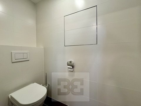 FDA283D6-79F3-44AF-AFF4-3A515A4E3273_4_5005_c