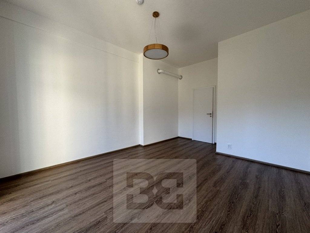 62DFFBBF-F68C-4EB4-A705-4CD5641E023B_1_105_c