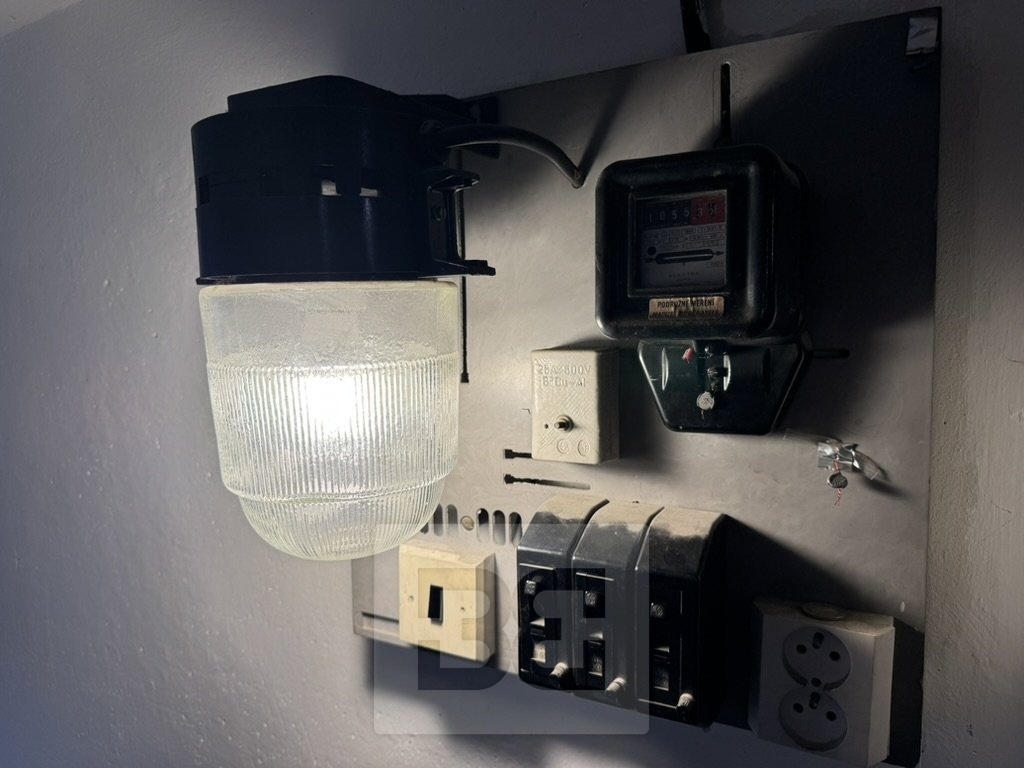 91AAD1EA-A8E9-4613-A359-C9D2E0A7FAEB_1_105_c