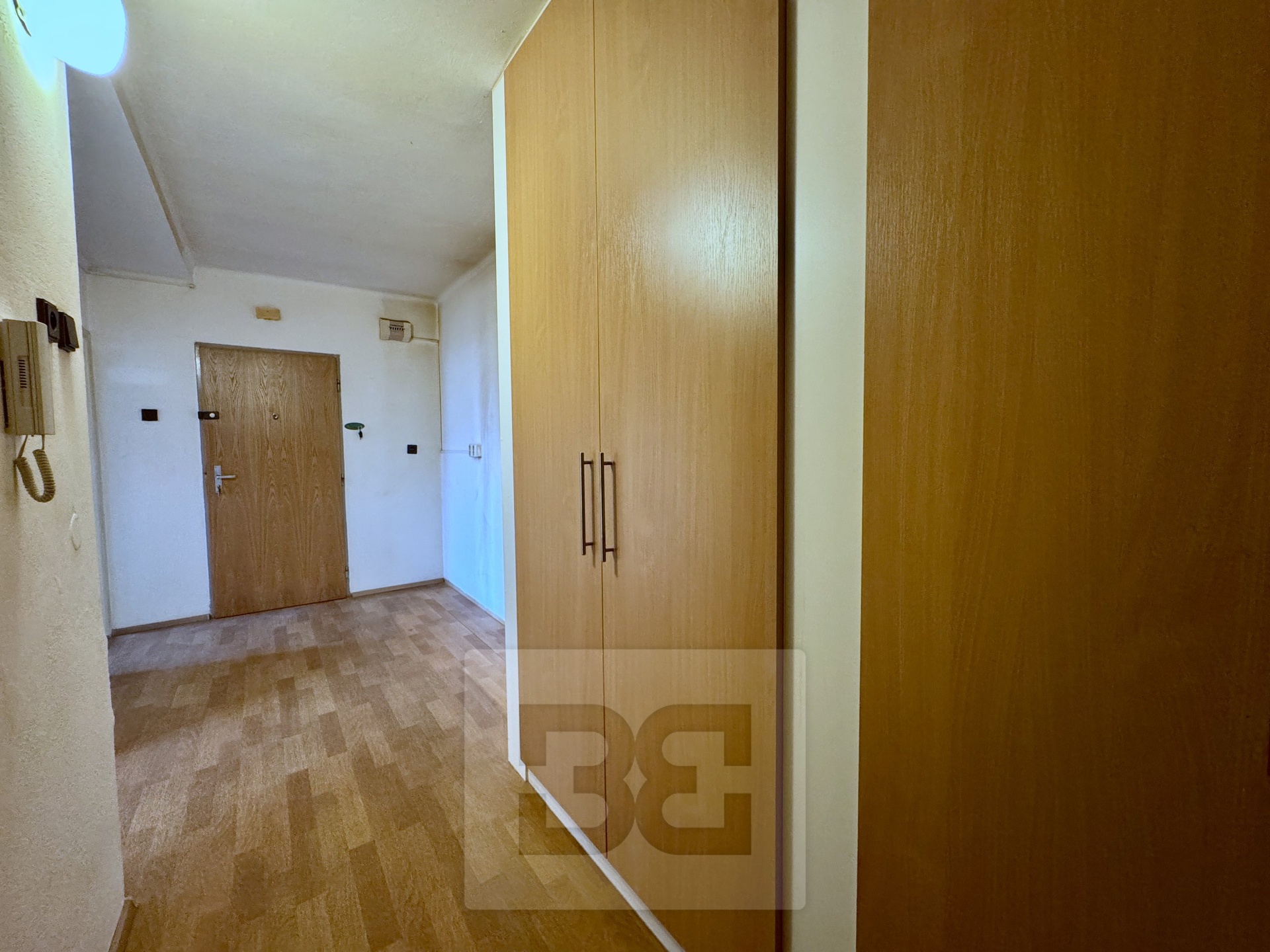 1D233BF9-13E9-4041-99F9-FB38F683625B_1_201_a