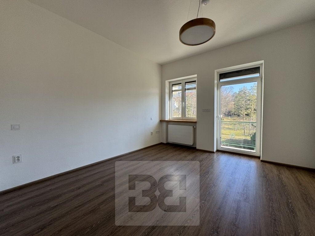 61FF2630-258A-45A2-A618-ABDEFF220A84_1_105_c