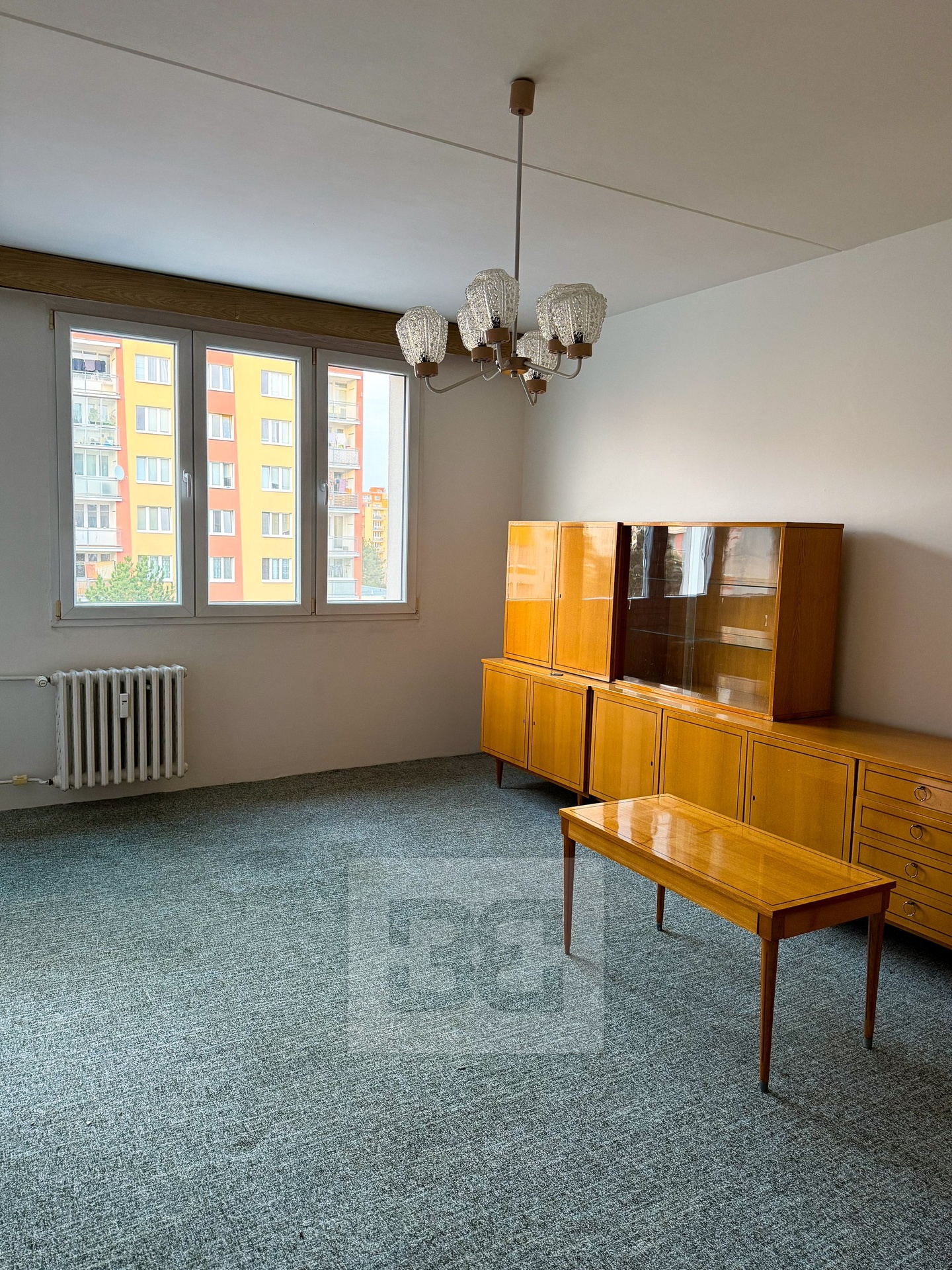 8CE1AD9B-0D3F-4161-B54A-3CA8819A66B1