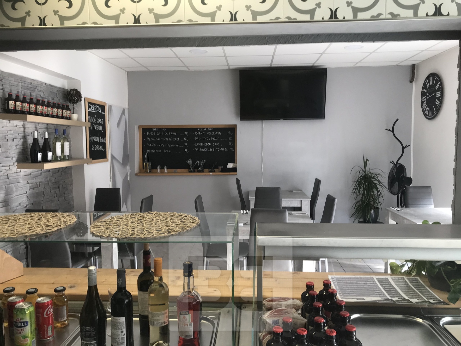 bistro 3