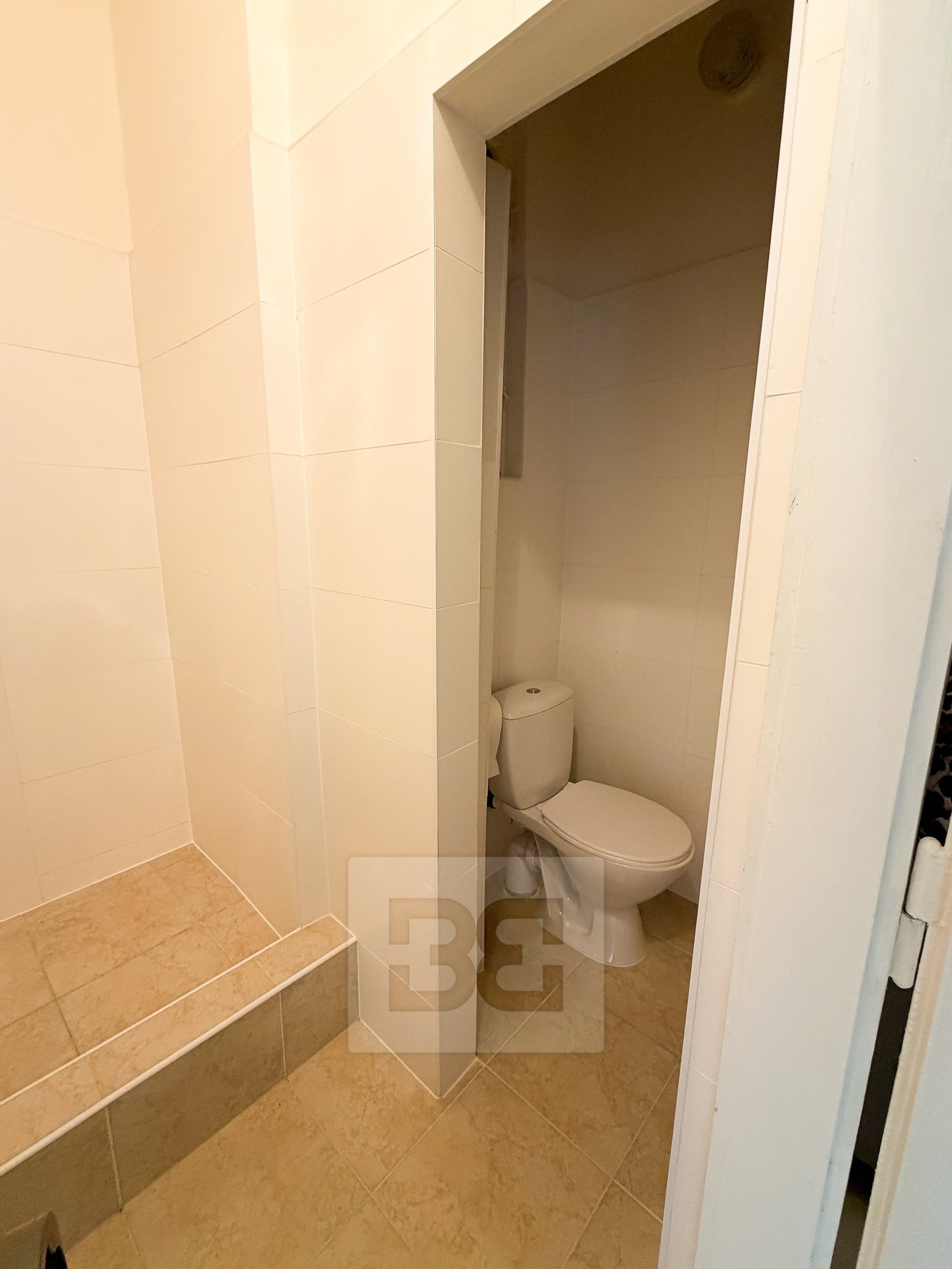 470EA179-C725-4FDC-BF84-BF24779E5ED3