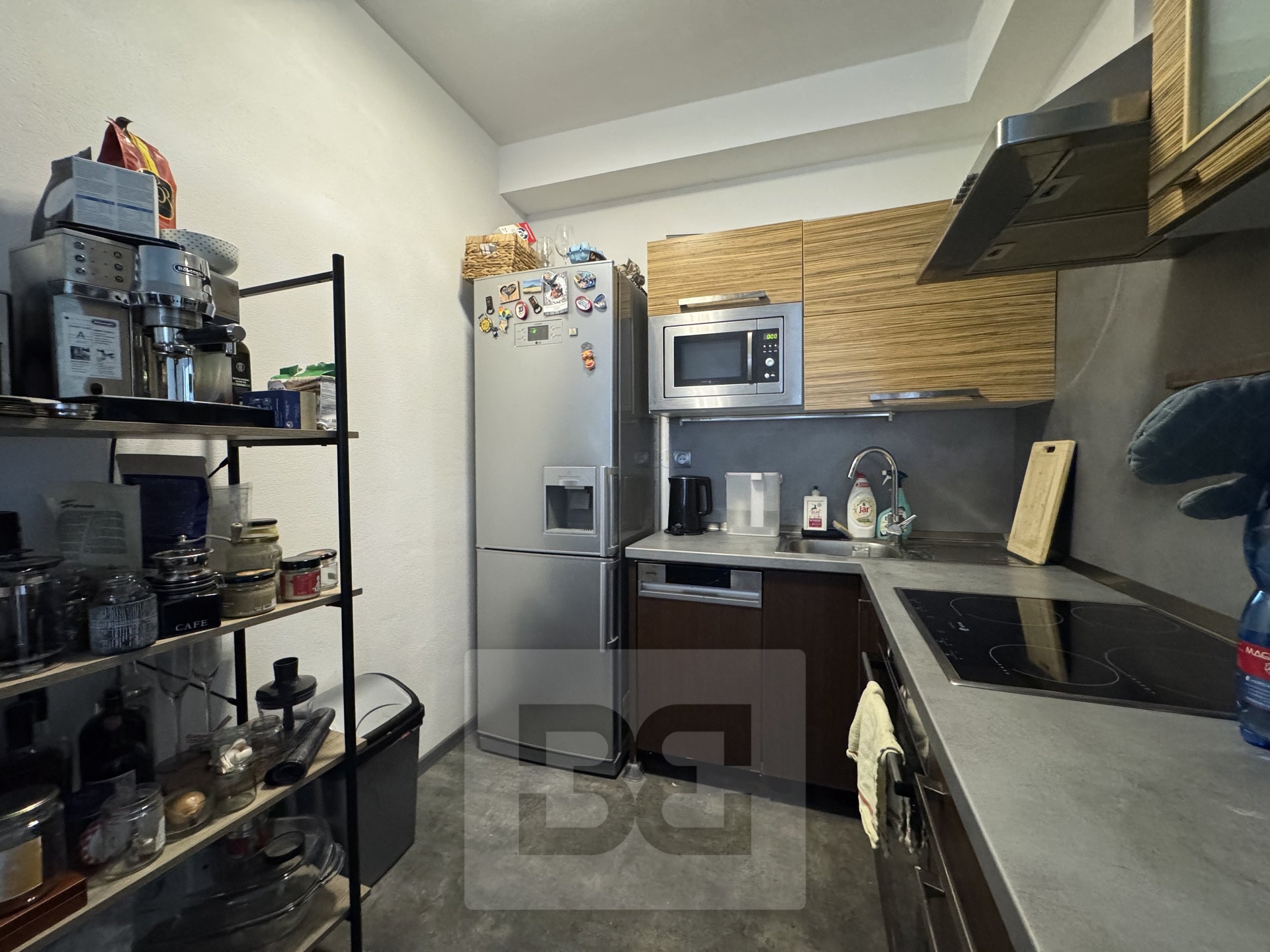 806B75DF-06C8-4F4B-8C49-9BFC88412033_1_201_a