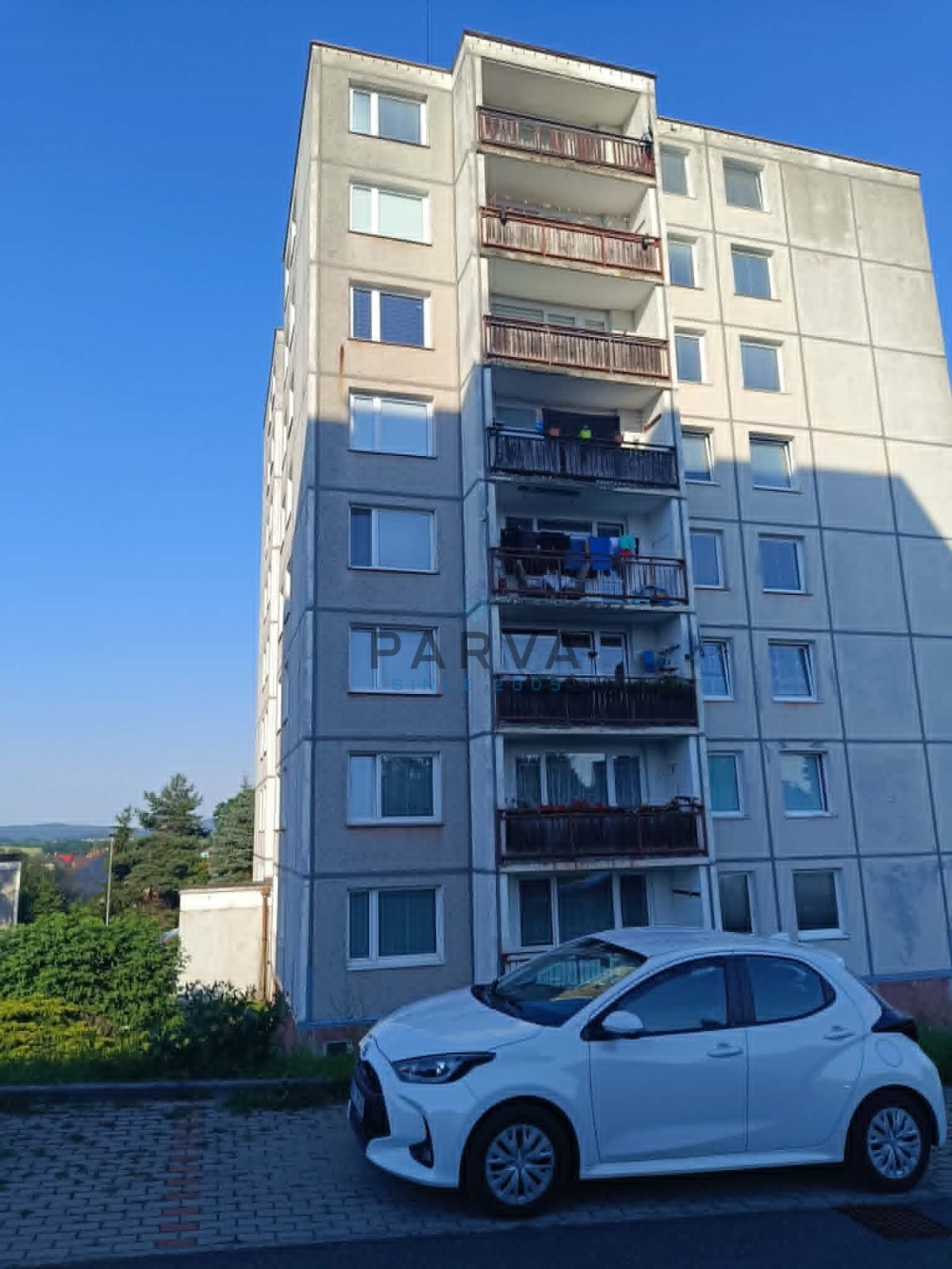 ffebe0e6-cc75-4212-9881-84ee44a653d1.jpg