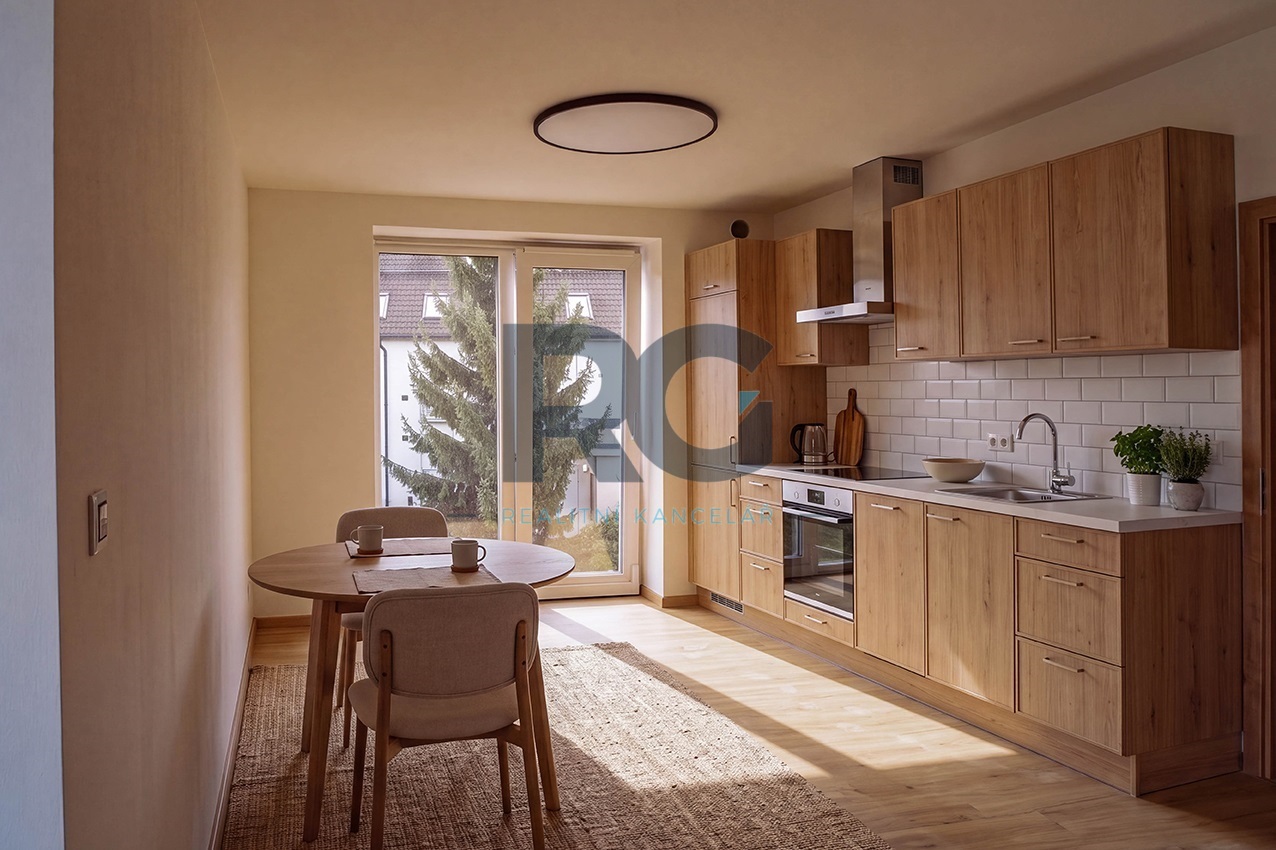 DSC04410_custom_2K_Stage_RE____Kitchen_4K.jpg