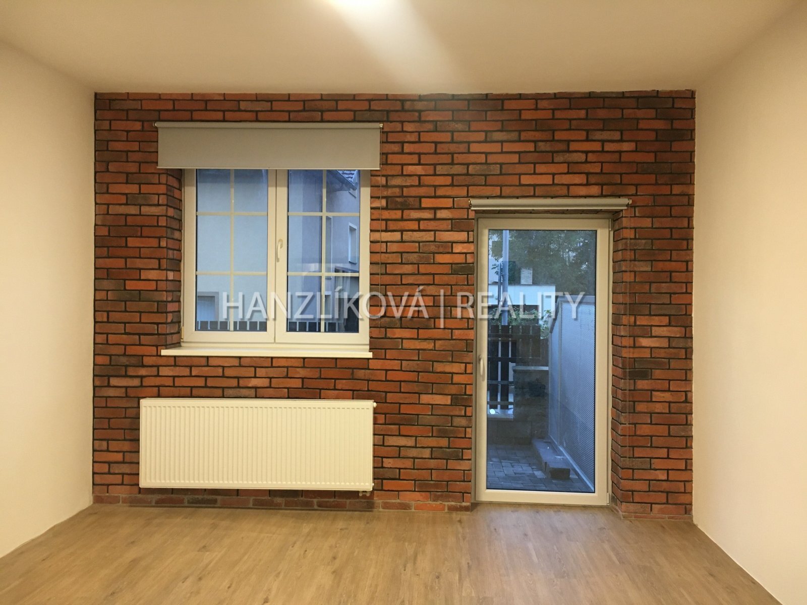 Pronájem novostavby bytu 2+kk s terasou, Suché Vrb