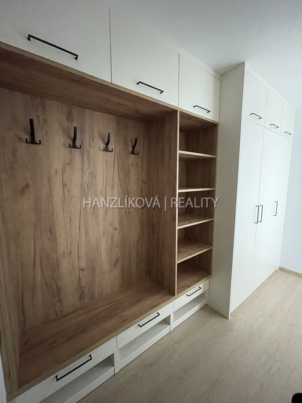 Pronájem bytu 2+kk s terasou, byt A.3.4, terasy Br