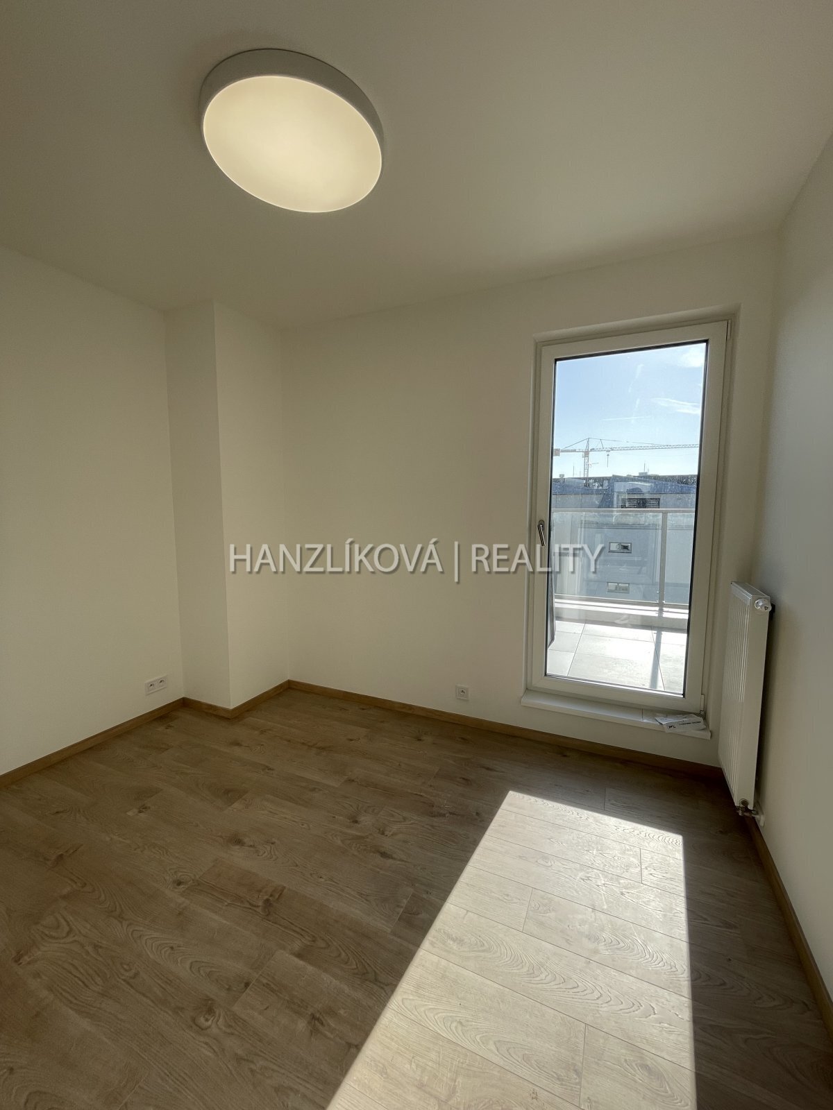 Pronájem nadstandardního bytu 4+kk 103 m2 s terasou  55m2 , byt B.P.1- terasy Branišovská, ČB